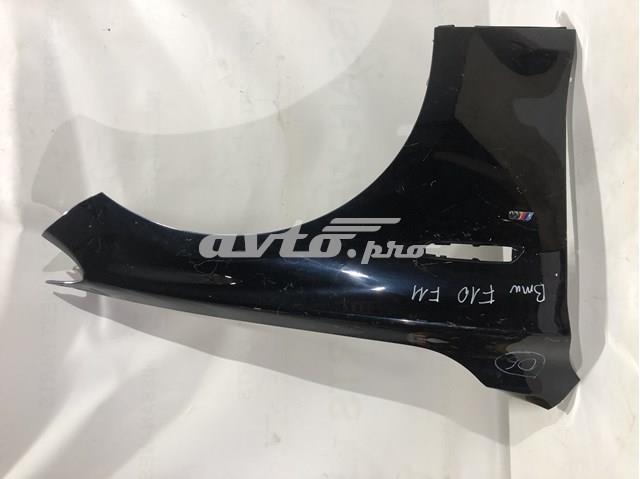 Переднє праве крило Stock PBM10042AR