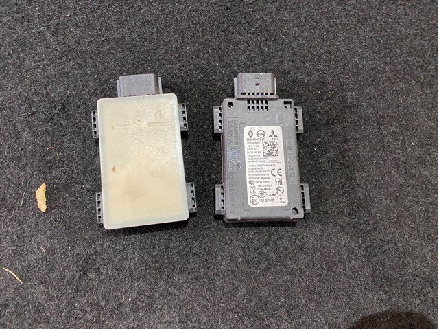 Купити 284N04278R Nissan/Infiniti 