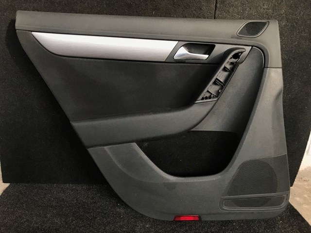 Обшивка правих задніх дверей VAG 3AF867211 ціна, від 18.88 USD