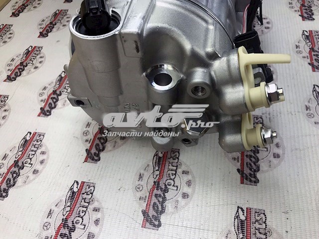 Купити LR112584 Land Rover Компресор кліматичної установки