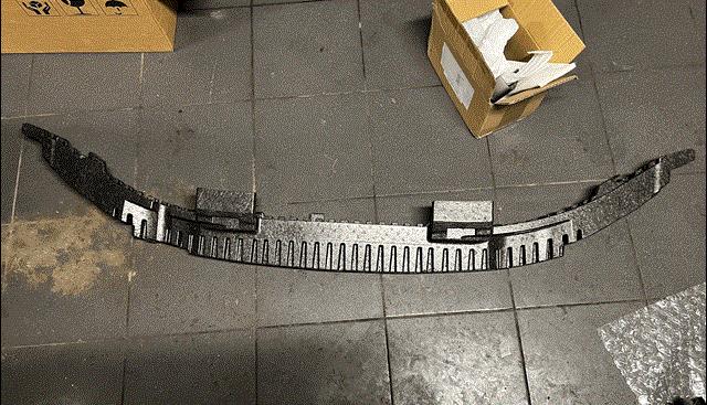 Абсорбер (наповнювач) бампера переднього 8098671 BMW