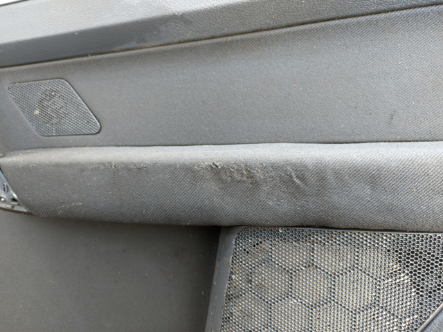 Обшивка правих задніх дверей VAG 1T0867212 ціна, від 19.05 USD