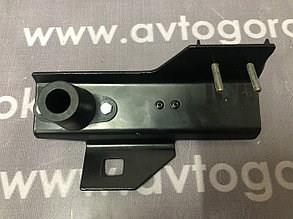 Праве кріплення переднього бампера Tesla 106142500B ціна, від 64.61 USD