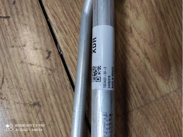 Купити 103242300E Tesla 