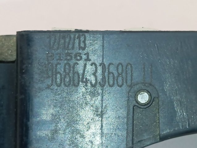 Ручка передньої двері зовнішня права Peugeot/Citroen 967853201T ціна, від 76.77 USD