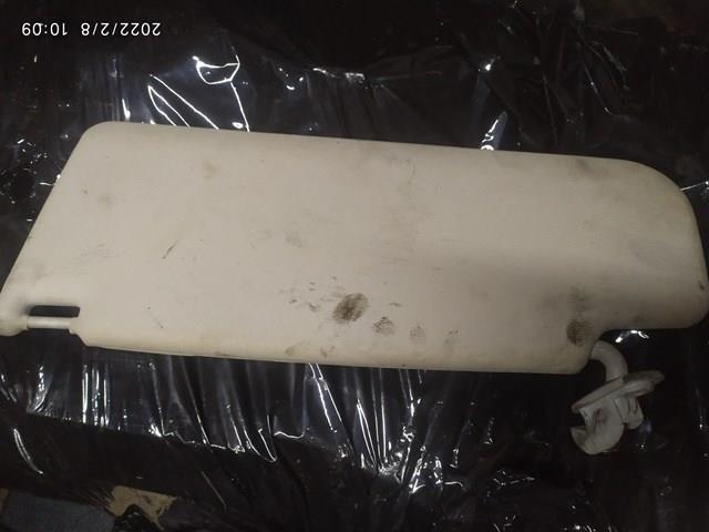 Купити Сонцезахисний козирок Volkswagen Golf IV 1J1