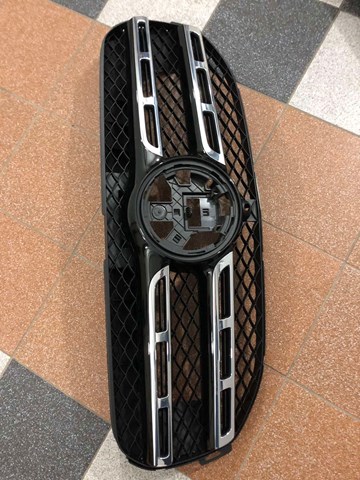 Облицювання радіатора Mercedes A1678855704 ціна, від 112.64 USD