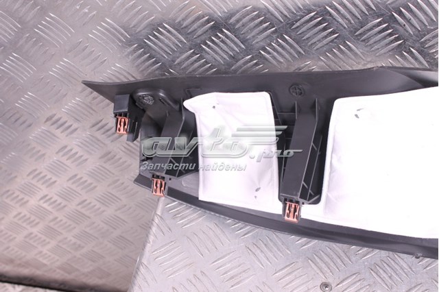 DS73F31017 Ford 