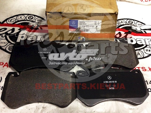 Передні тормозні колодки A0074207120 Mercedes