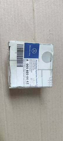 A0058204442 Mercedes 