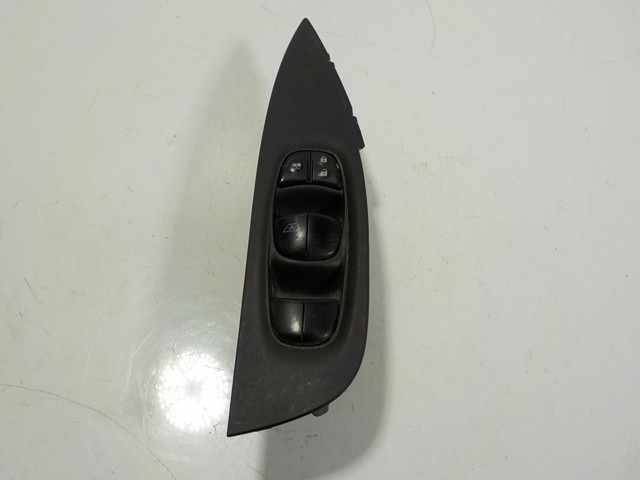 Кнопковий блок керування склопідіймачами передній лівий Nissan/Infiniti 254014BA2A