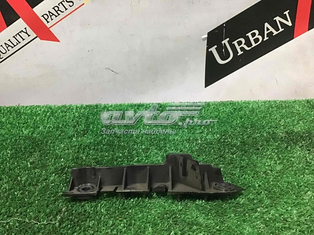 Праве кріплення переднього бампера Land Rover LR076776 ціна, від 16.97 USD
