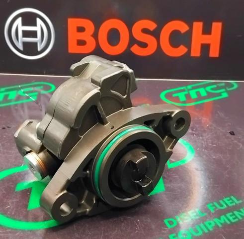 Паливний насос, механічний Bosch 440020128 ціна, від 176.37 USD
