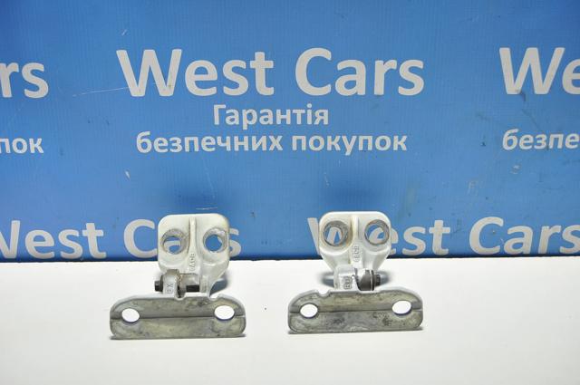 Петля передніх дверей, правих Land Rover LR042352 ціна, від 24.07 USD
