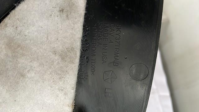 5KY37TRMAB Chrysler 