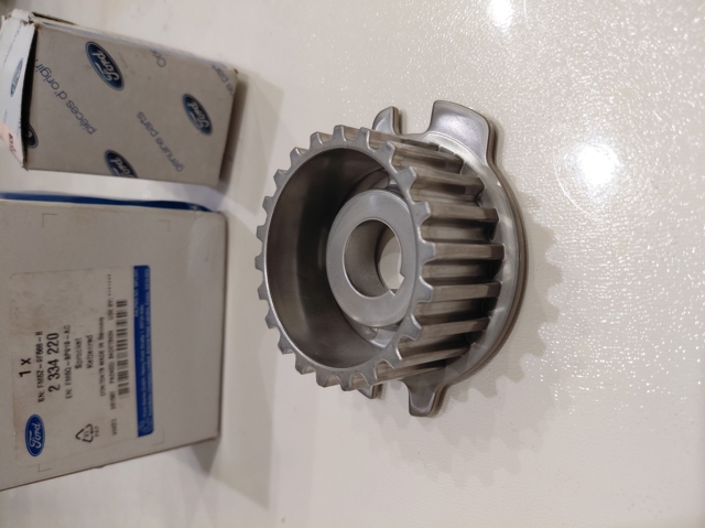 Купити 2334220 Ford Шестерня приводу ПНВТ