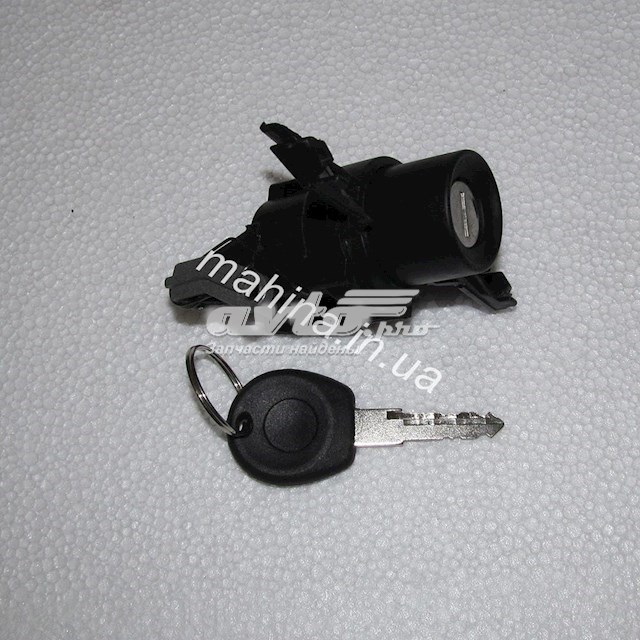 Личинка замка кришки багажника A118CB5606110 Chery