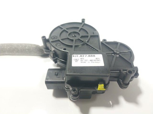  Porsche 9J1827888