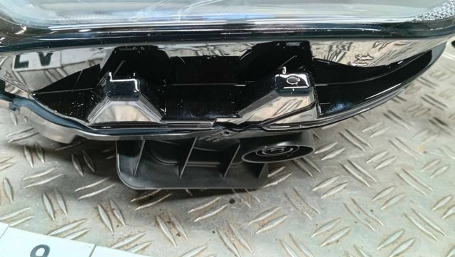 260106859R Renault (RVI) Основна фара - вставка