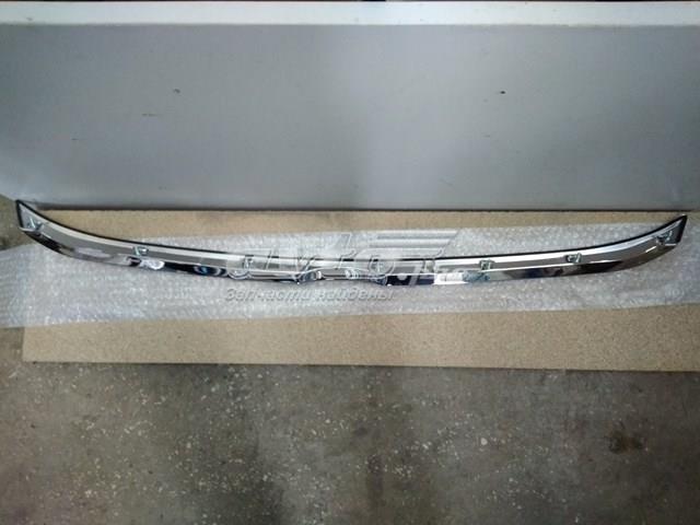 Молдинг капота Toyota 7577033011 ціна, від 93.33 USD