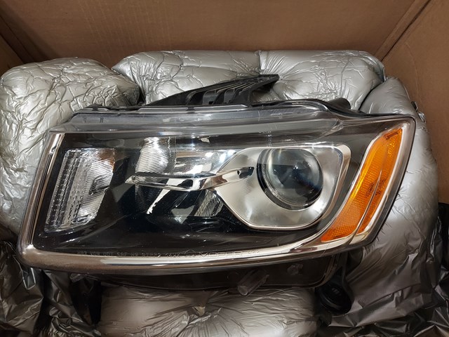 Купити 68110996AE Chrysler 