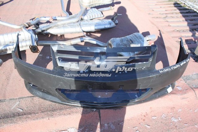Передній бампер 101800611201 Geely