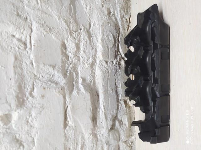 Купити AV6Q9U550BB Ford 