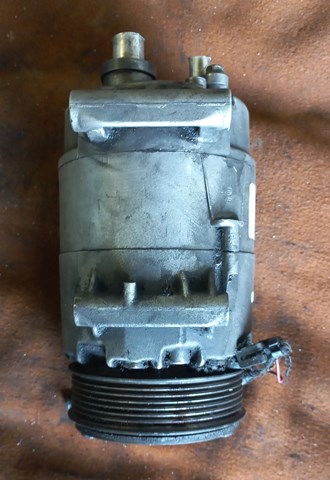 Насос кондиціонера Delphi 8200436108