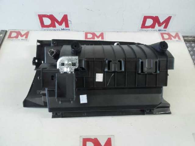 Купити 685104EH0A Nissan/Infiniti 