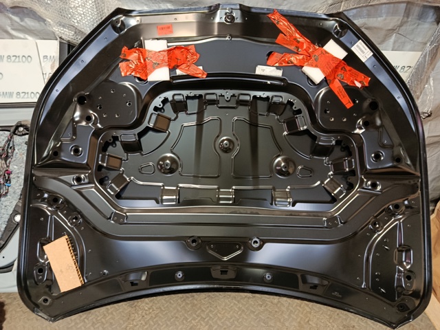 Капот 41615A5BFE6 BMW