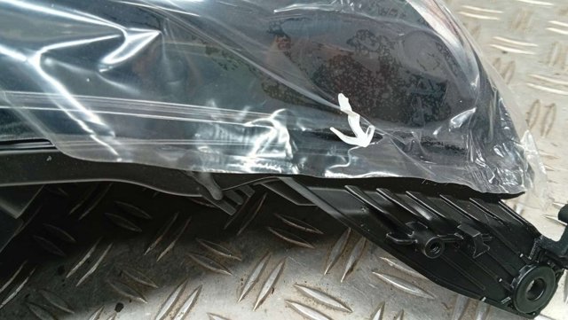 260106859R Renault (RVI) Фара передня права