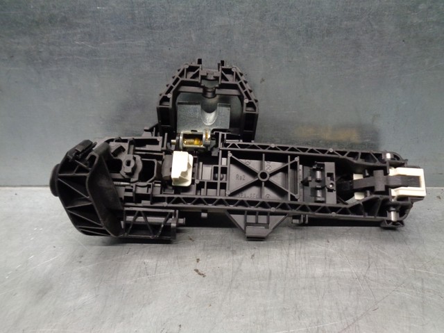 A2047600834 Mercedes Ручка передніх дверей, зовнішня