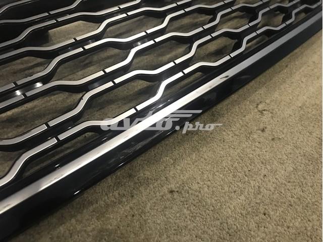 LR098080 Land Rover Решітка радіатора