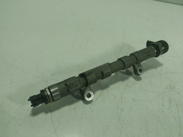 Купити AJ813370 Jaguar Розподільник палива