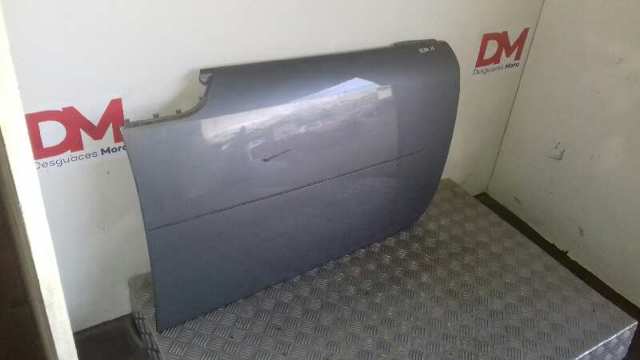 Панель передніх дверей правих Mercedes A4547220009