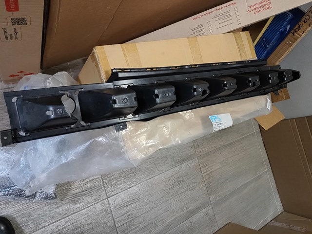 Абсорбер бампера переднього FPS FP3813941 ціна, від 25.96 USD