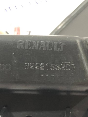 622204446R Renault (RVI) Кронштейн бампера переднього, правий