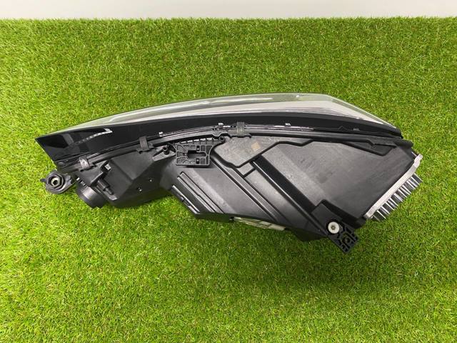  VAG 8W6941034D ціна, від 692.69 USD