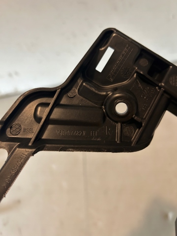  95B807682NOK1 Porsche