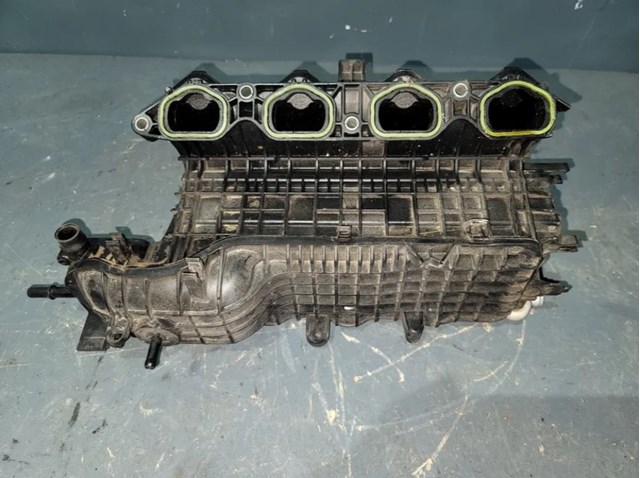 Колектор впускний VAG 04E129709L ціна, від 104.91 USD