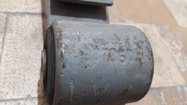 Купити 33735000 K+F Ресори задні (пружини задньої підвіски)