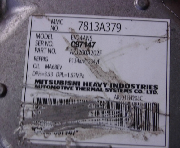 Купити 7813A379 Mitsubishi Компресор кліматичної установки