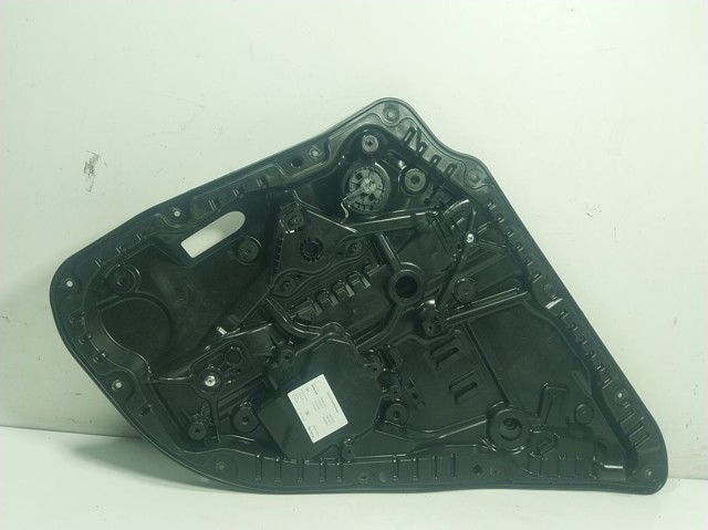 A1677303101 Mercedes Склопідйомник задніх правих дверей