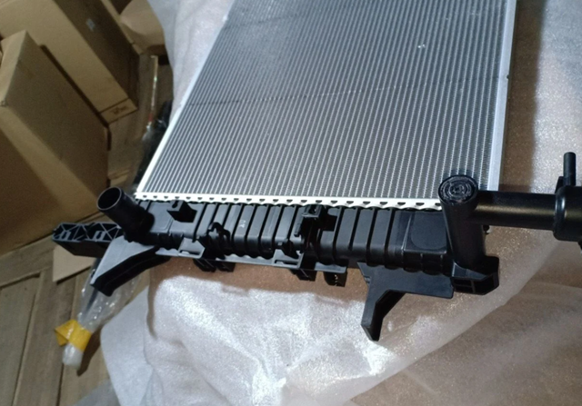 2530159000 Hyundai/Kia Радіатор охолодження двигуна