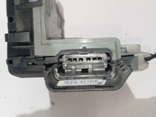 Замок задньої дверї, правої Peugeot/Citroen 9800623880 ціна, від 38.66 USD