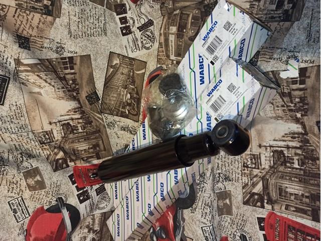 Амортизатори передні Wabco 4386003250