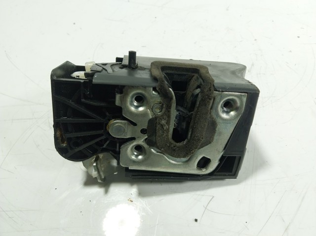825020994R Renault (RVI) Замок задньої дверї, правої