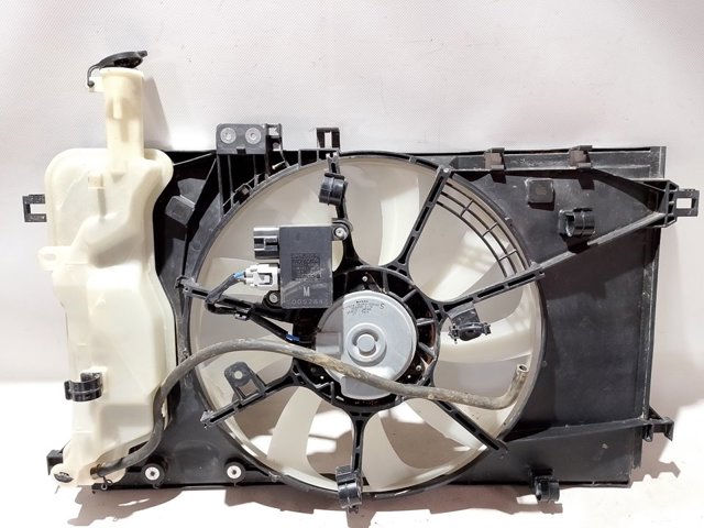 Дифузор (кожух) радіатора охолодження Toyota 16363K0020 ціна, від 183.70 USD