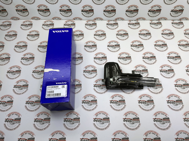 Вказівник повороту лівий 31385685 Volvo
