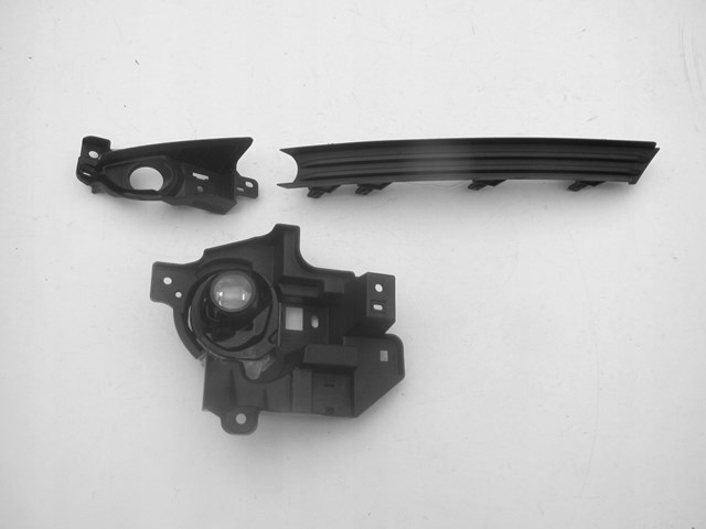Кронштейн кріплення протитуманною фари, правої Mazda KB8B51684 ціна, від 7.60 USD